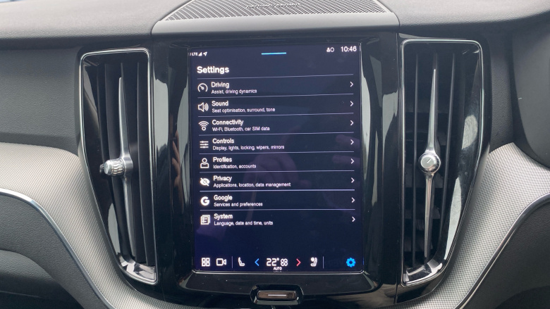 Volvo XC60 2.0 T6 [350] RC PHEV Plus Dark 5dr AWD Geartronic Estate